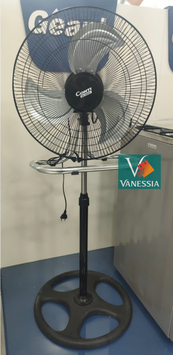 Ventilateur sur pied marque Contiglobal 3 lames